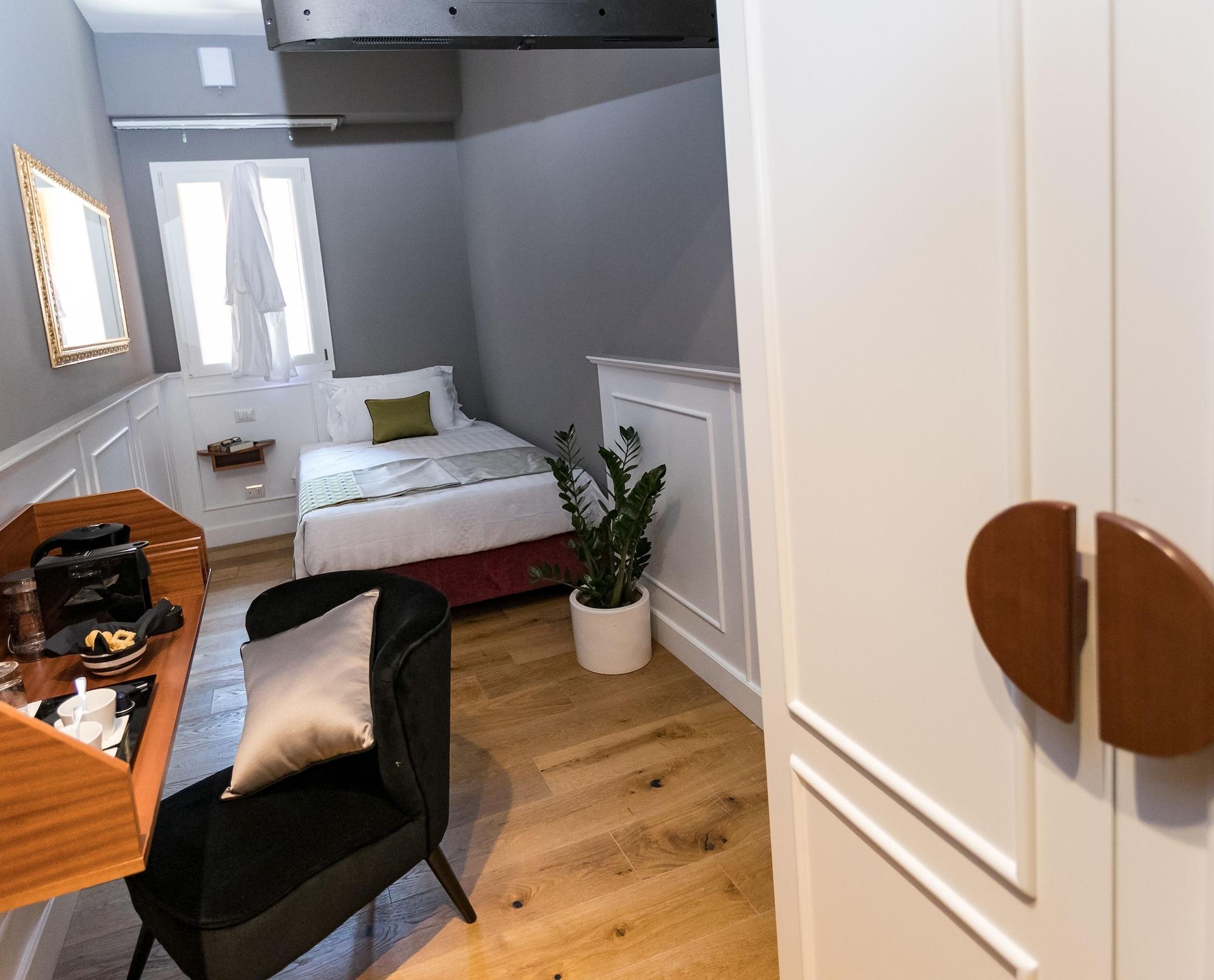 Jb Relais Luxury 3* Rom